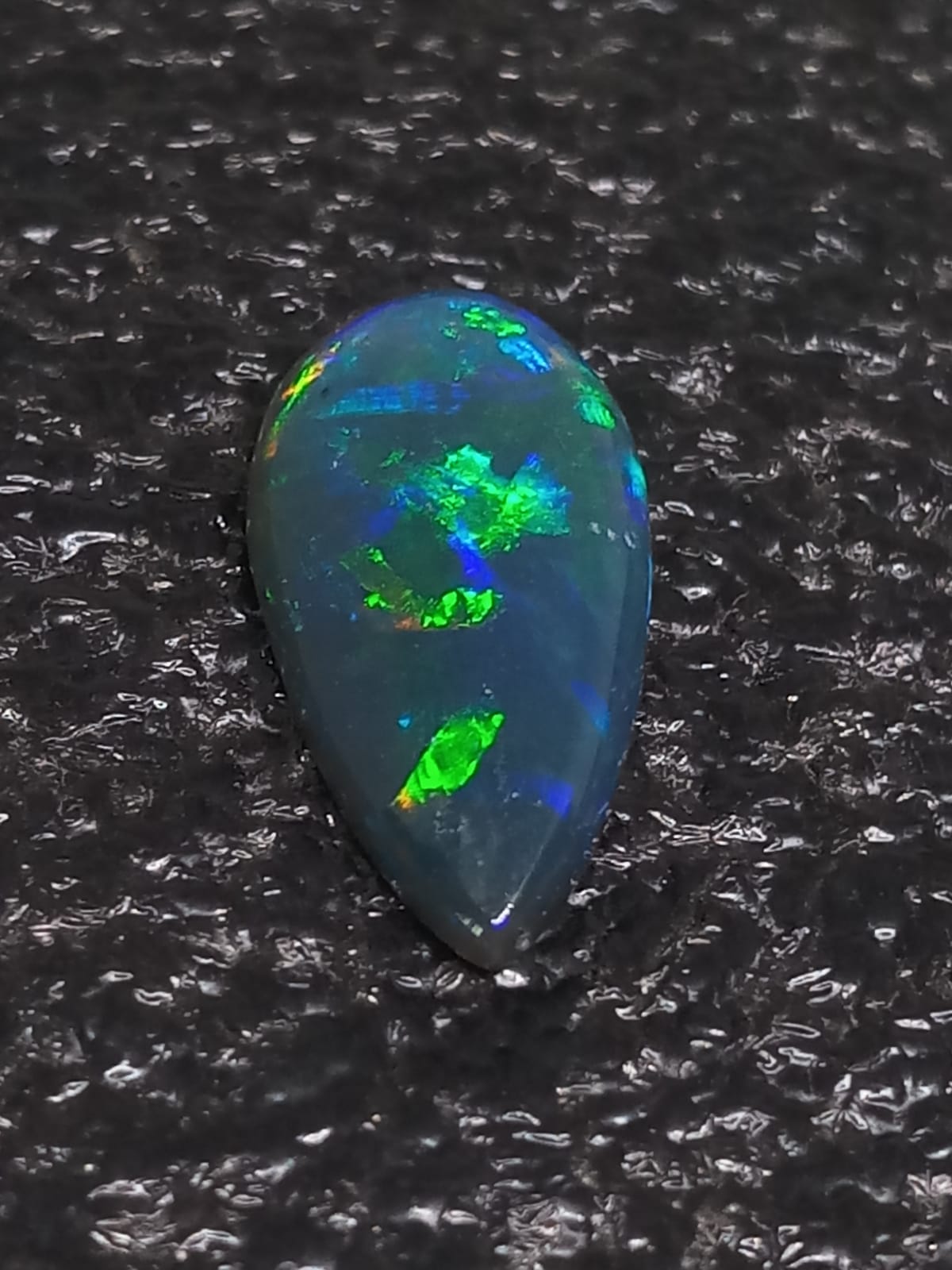 Natural Black Opal: Luminous Jewel 4.80cts- BO4 (24)