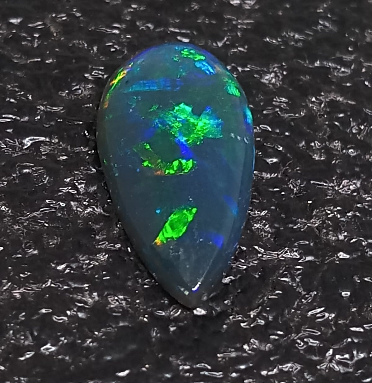 Natural Black Opal: Luminous Jewel 4.80cts- BO4 (24)