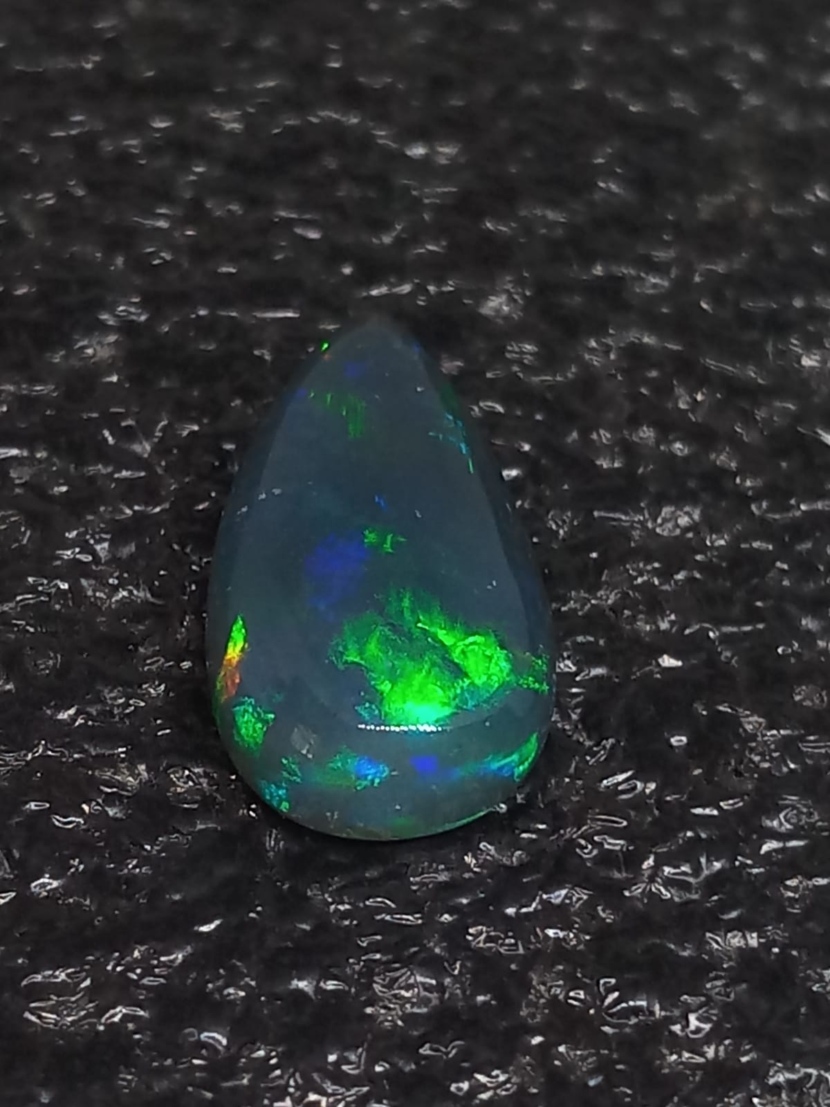 Natural Black Opal: Luminous Jewel 4.80cts- BO4 (24)