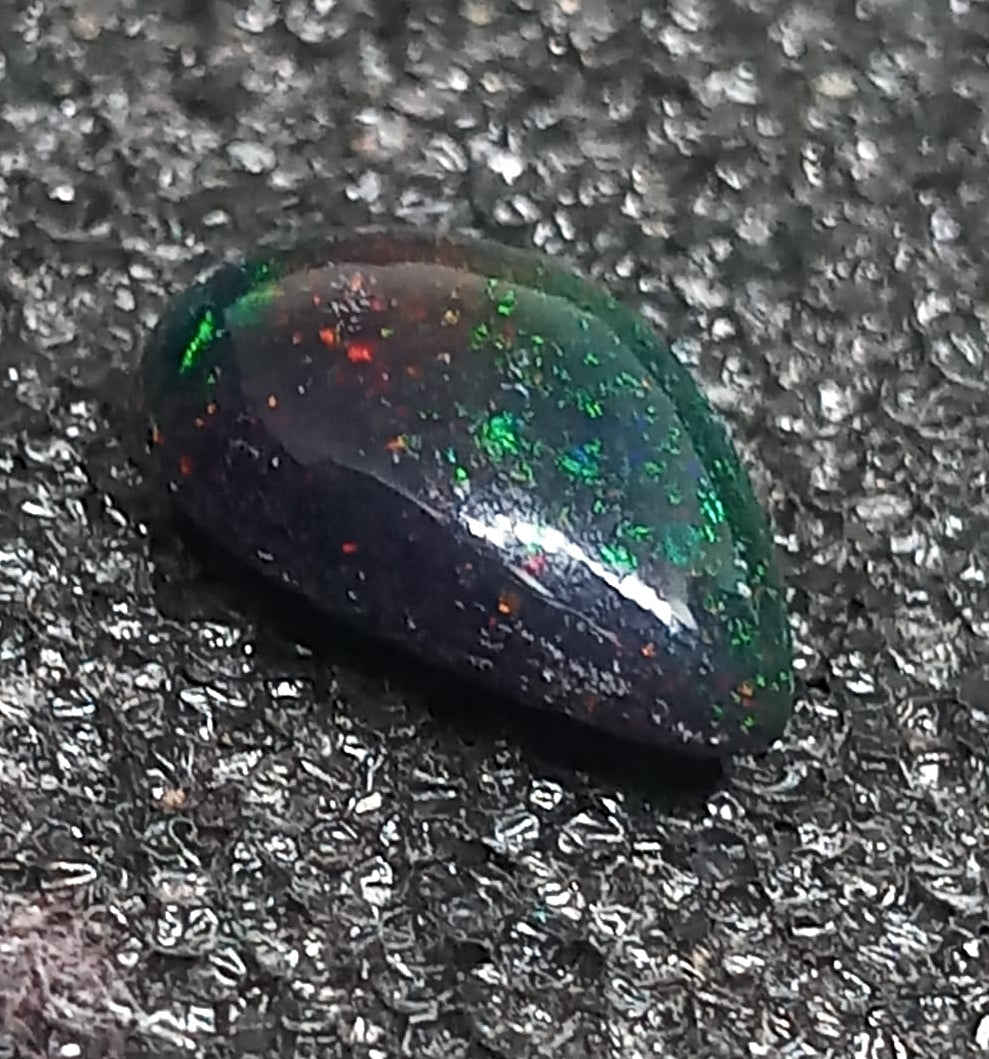 Natural Black Opal: Enchanting Elegance 4.15cts- BO7 (24)