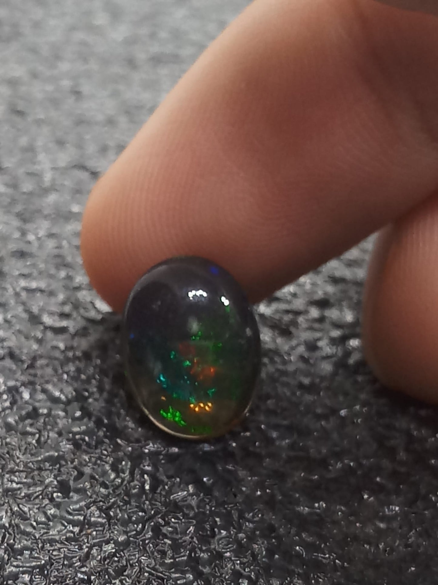 Natural Black Opal: Darklight Spark 1.95cts- BO13 (24)