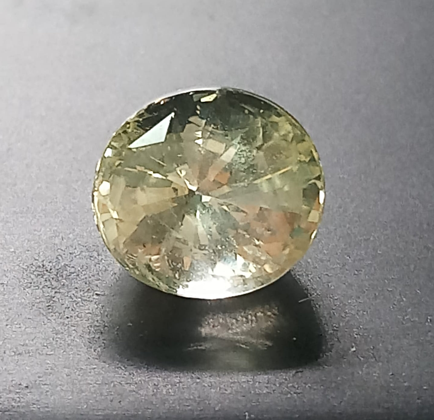 Natural Unheated Yellow Sapphire: Golden Aura Radiant 3.40cts- YS3 (24)