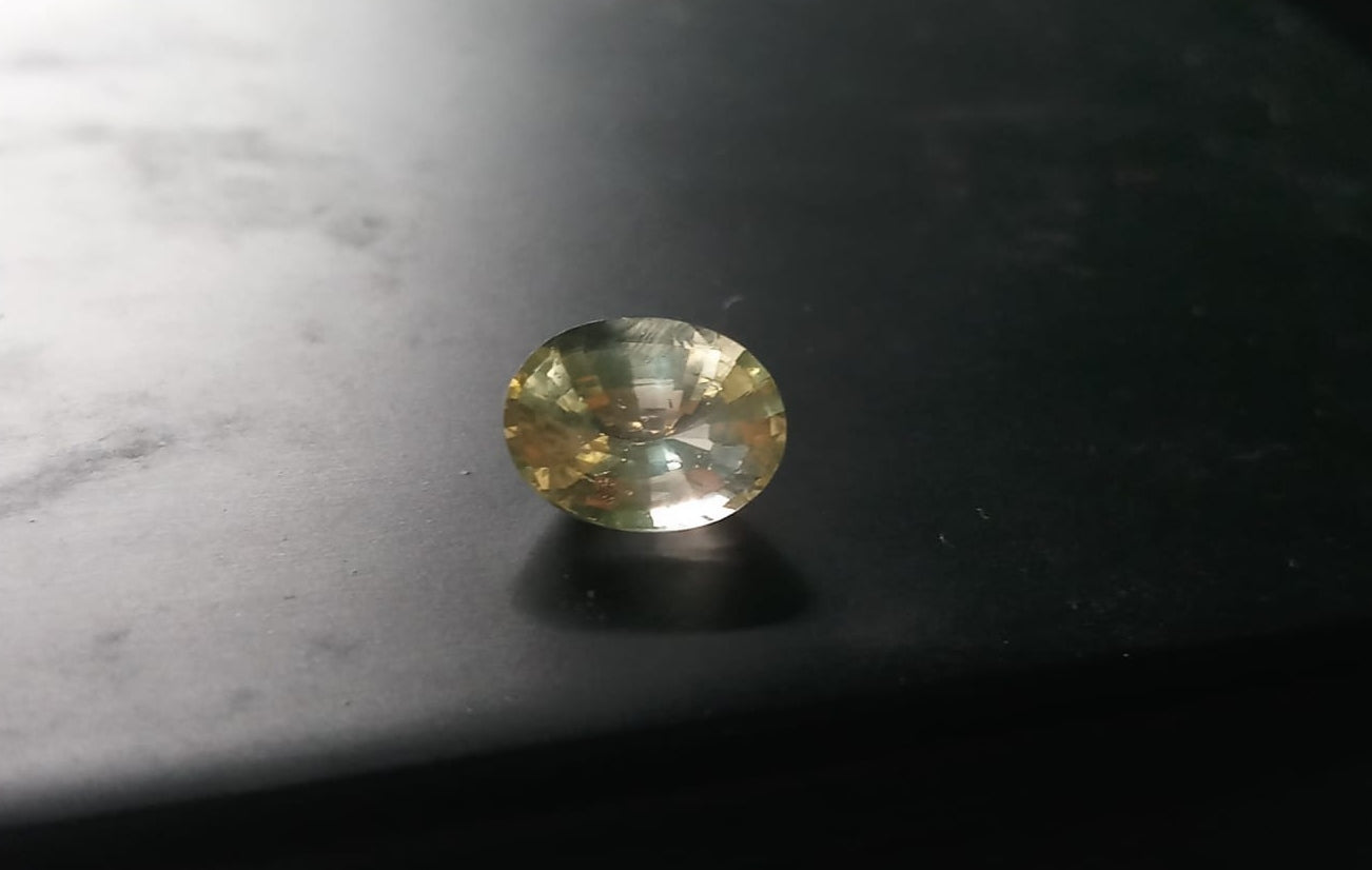 Natural Unheated Yellow Sapphire: Sunshine Monarch 3.29cts - YS5 (24)