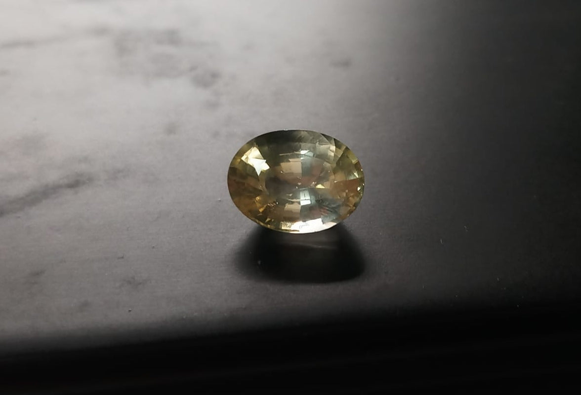 Natural Unheated Yellow Sapphire: Sunshine Monarch 3.29cts - YS5 (24)