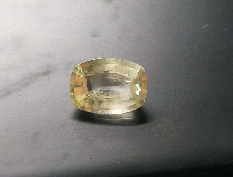 Natural Unheated Yellow Sapphire: Sunfire Brilliance 3.01cts- YS2 (24)