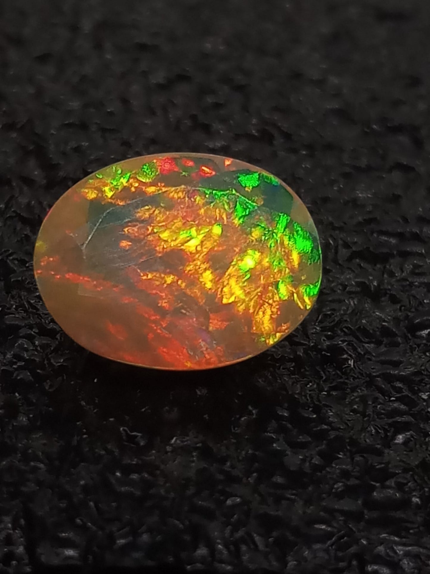 Natural White Opal: Seraphic Glow  1.95cts- WO19 (24)