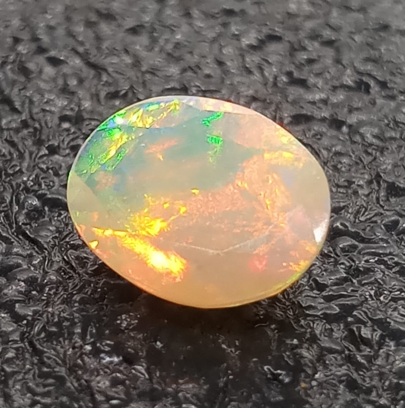 Natural White Opal: Seraphic Glow  1.95cts- WO19 (24)