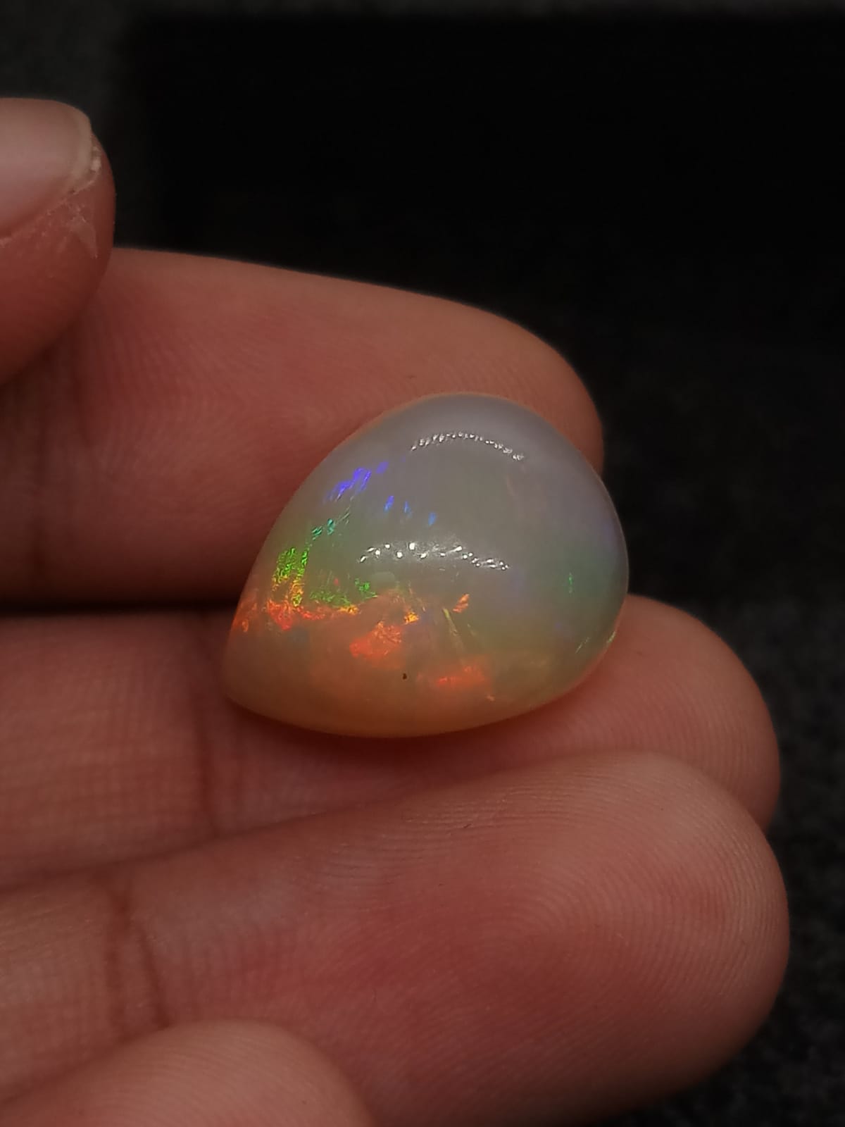 Natural Certified White Opal: Opalescent Frost 11.33cts- WO4 (24)