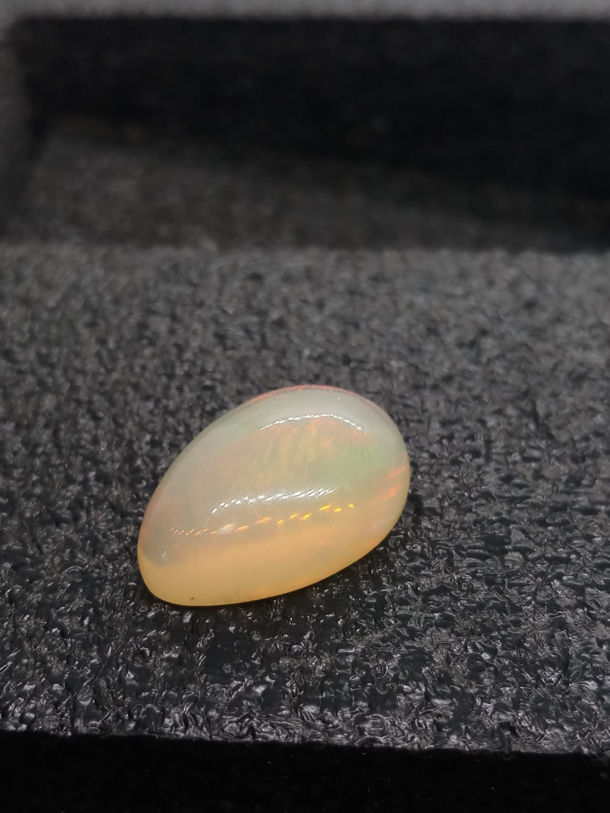 Natural White Opal: Moonlit Serenade  15.55cts- WO6 (24)