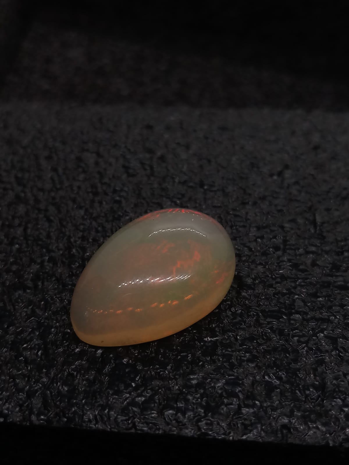 Natural White Opal: Moonlit Serenade  15.55cts- WO6 (24)