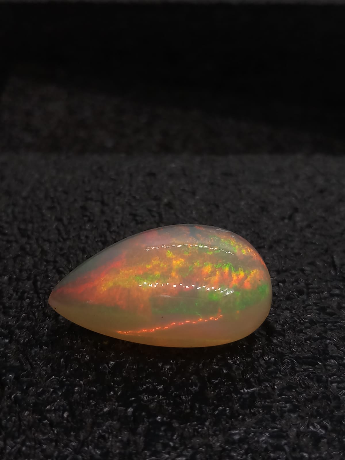 Natural White Opal: Sovereign Radiance 21.95cts- WO22 (24)