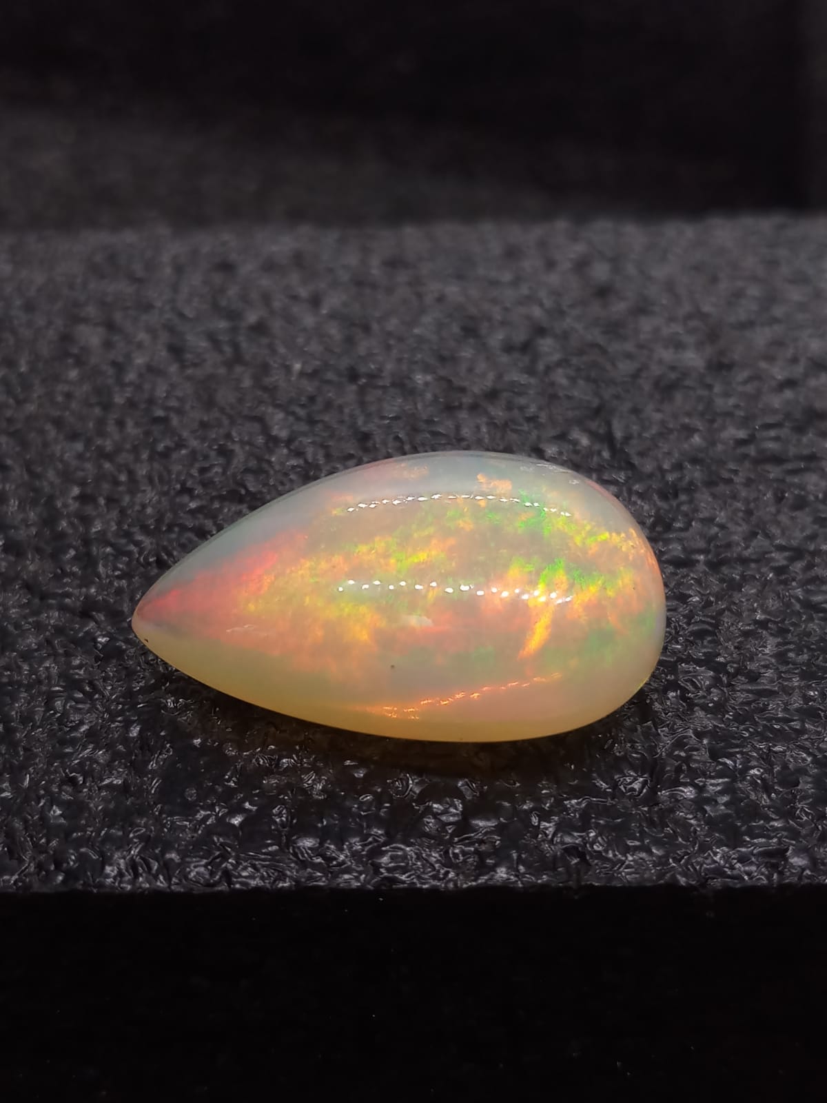 Natural White Opal: Sovereign Radiance 21.95cts- WO22 (24)