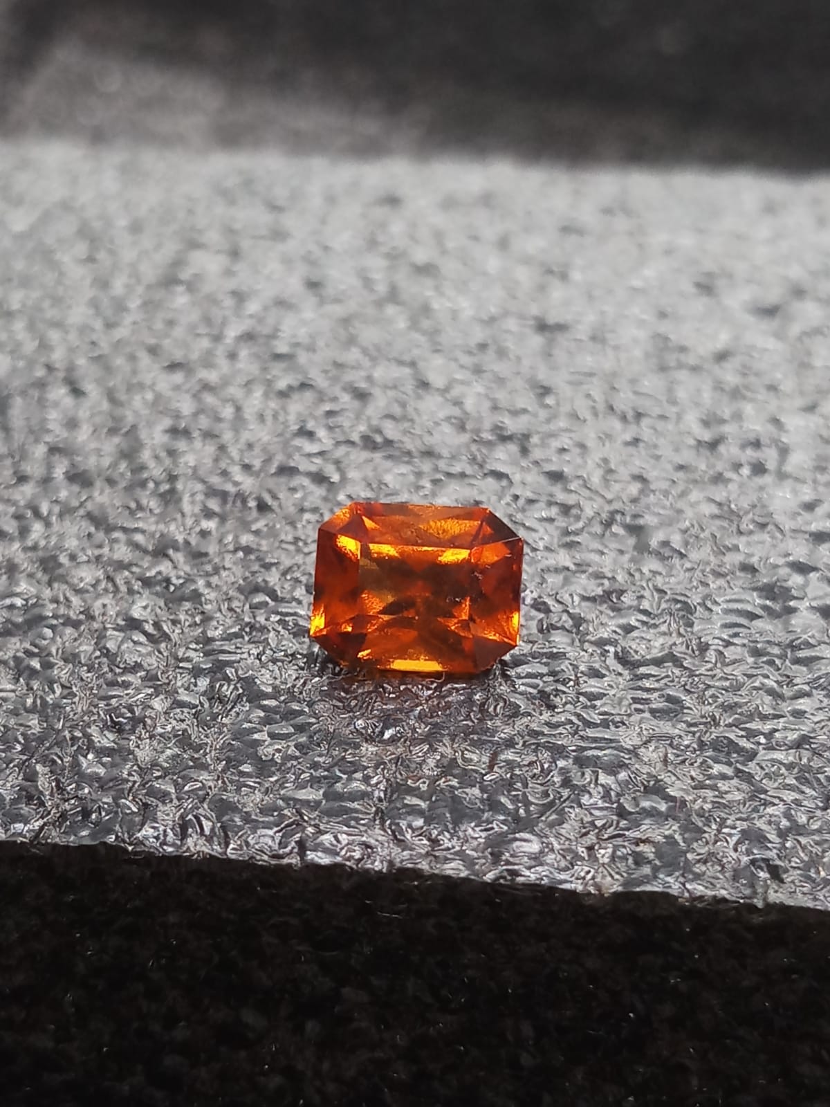 Natural Garnet: Glowing Splendor 1.99cts - G4 (24)