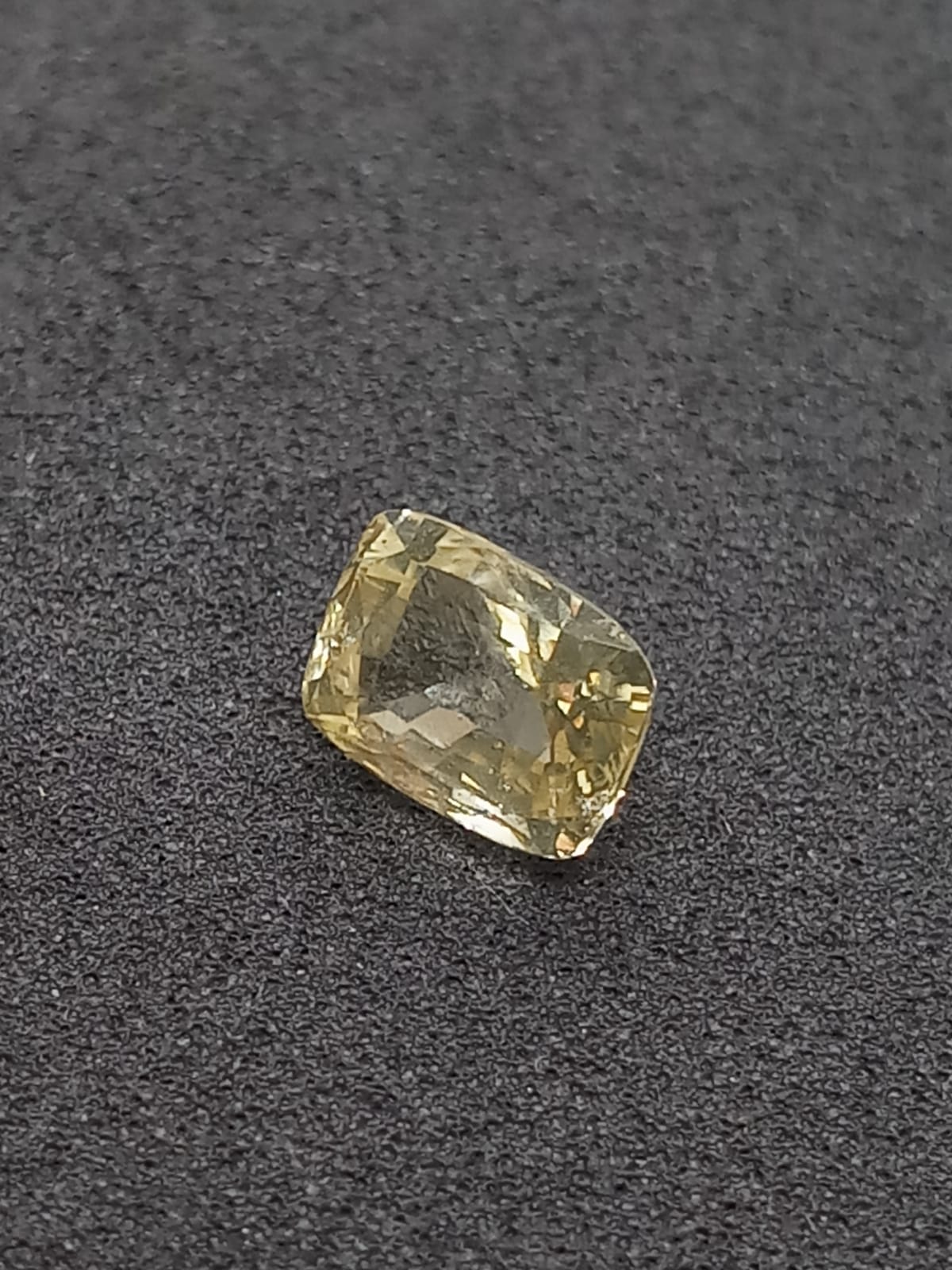 Natural Unheated Yellow Sapphire: Golden Majesty  3.03cts -YS7 (24)