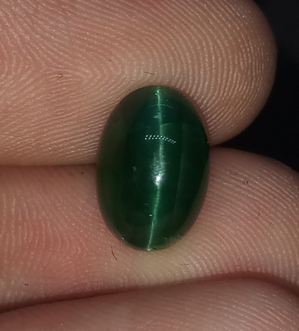 Natural Green Apatite Catseye :Celestial Gaze 4.15cts - AC1 (24)