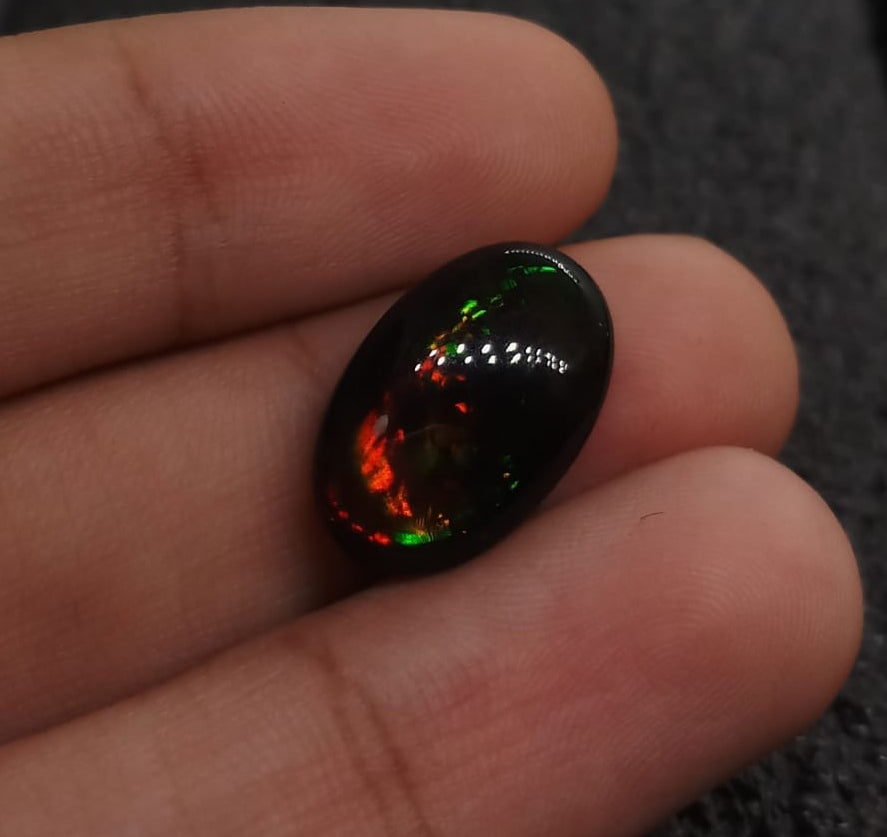 Natural Black Opal: Shadow Essence 4.86cts- BO16 (24)