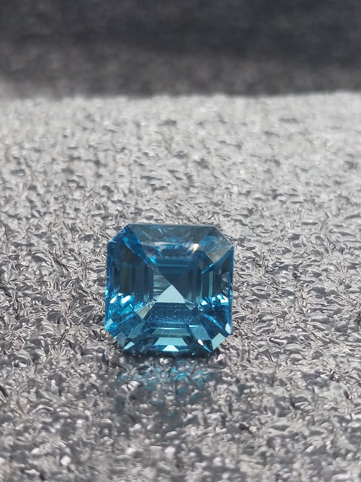 Natural Swiss Lab Certified Blue Topaz:  Azure Majesty 5.94cts- BTZ1 (24)