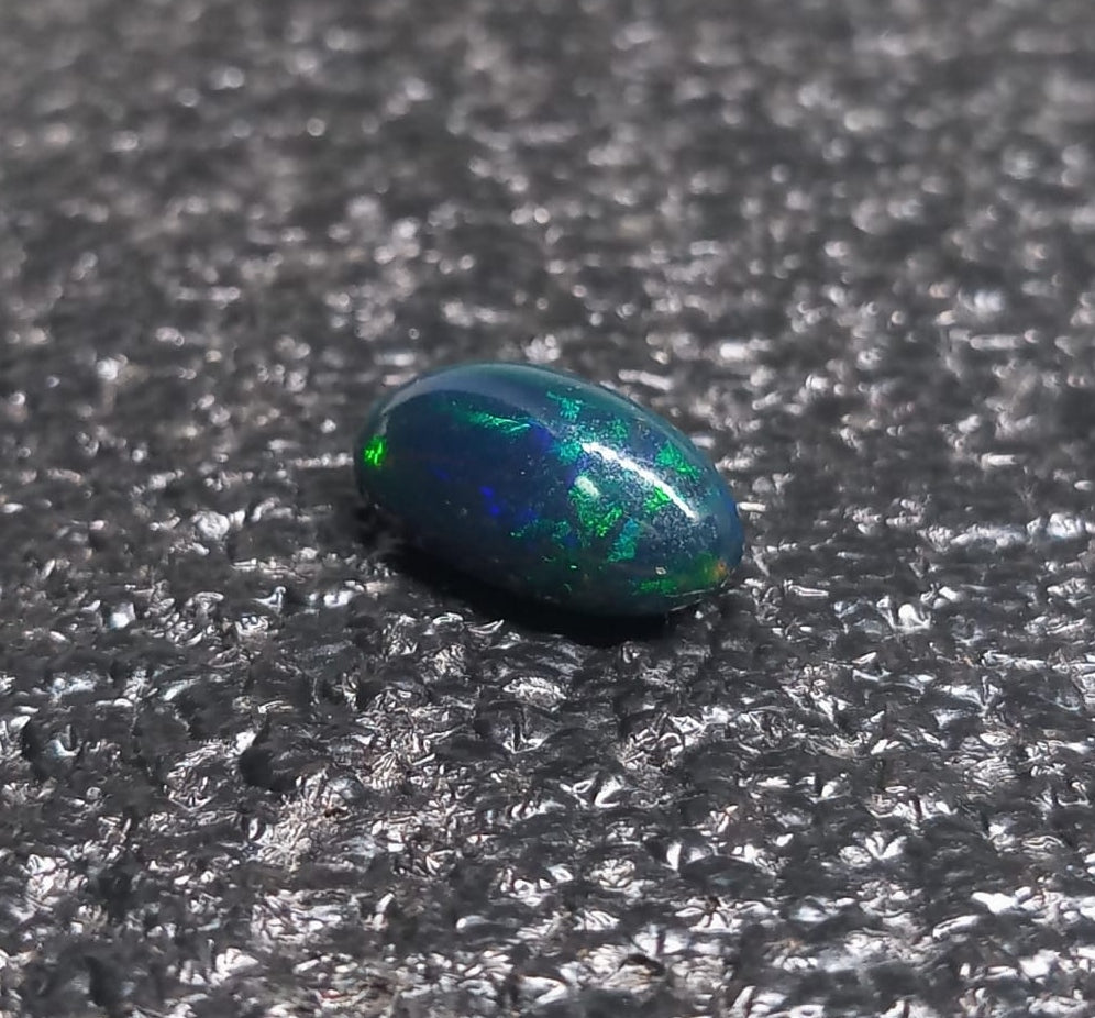 Natural Black Opal: Void Bloom 2.55cts- BO18 (24)