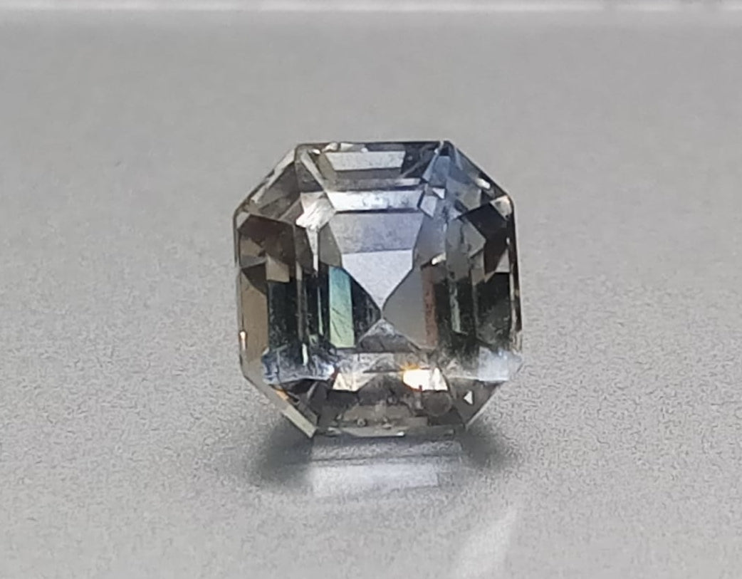 Natural Bi-color Sapphire:  Chromatic Majesty 2.87cts- BSC1 (24)