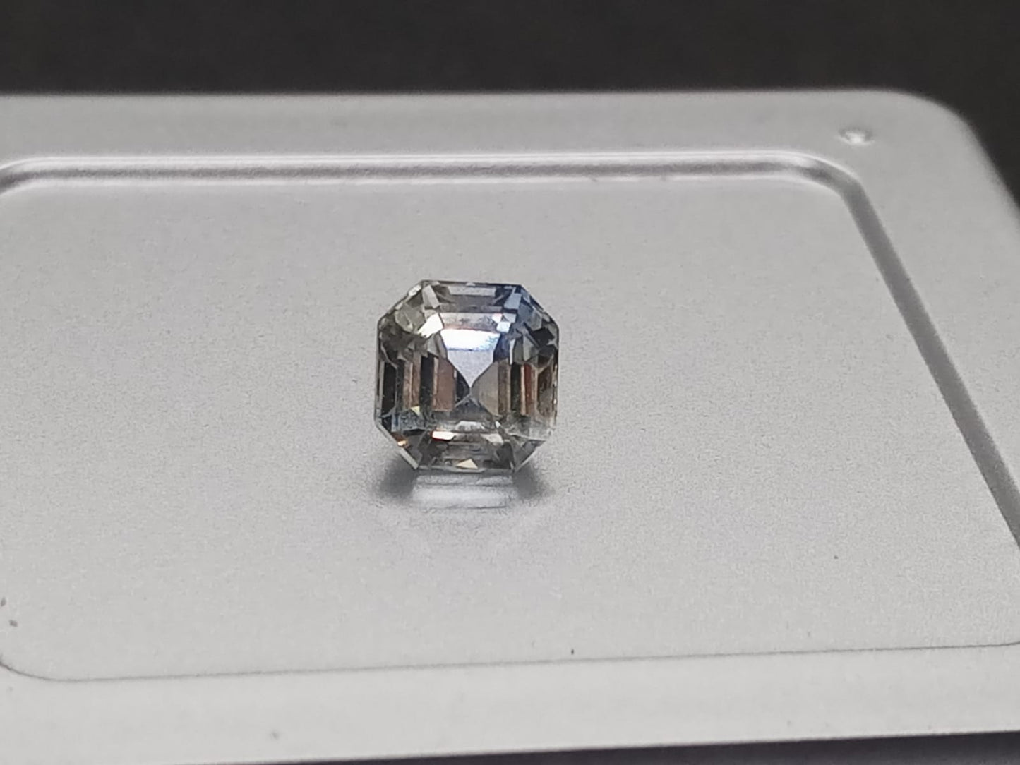 Natural Bi-color Sapphire:  Chromatic Majesty 2.87cts- BSC1 (24)