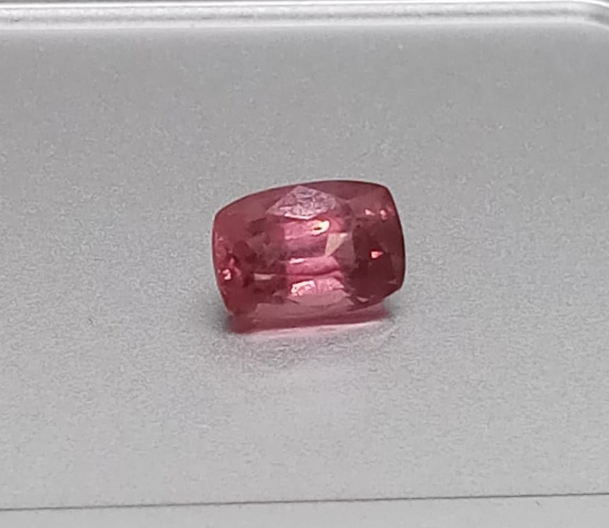 Natural Garnet Gleam A Jewel's Radiance 2.33cts - G1 (24)