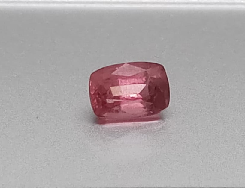 Natural Garnet Gleam A Jewel's Radiance 2.33cts - G1 (24)