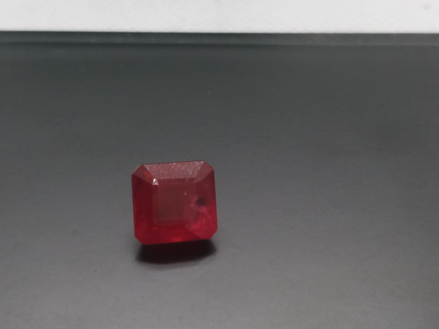 Natural Ruby: Scarlet Brilliance  5.4cts- R2 (24)