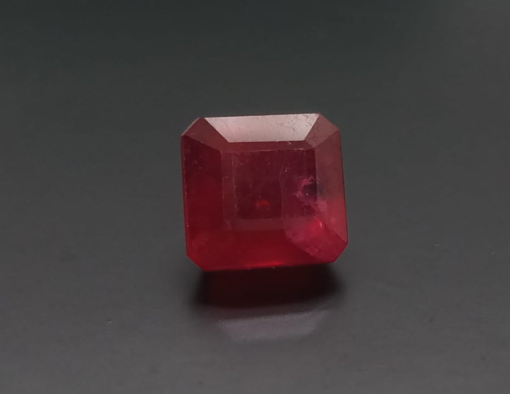 Natural Ruby: Scarlet Brilliance  5.4cts- R2 (24)