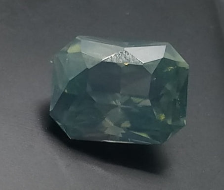 Natural Certified Zircon: Radiant Sparkle 5.13cts- ZI1 (24)