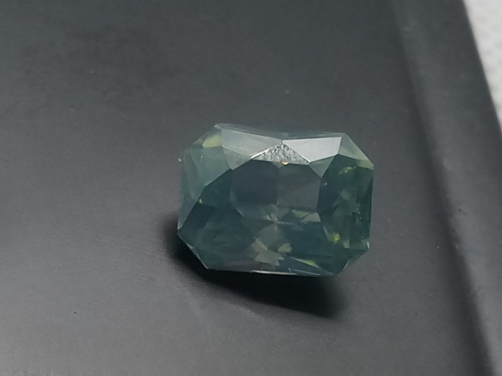 Natural Certified Zircon: Radiant Sparkle 5.13cts- ZI1 (24)