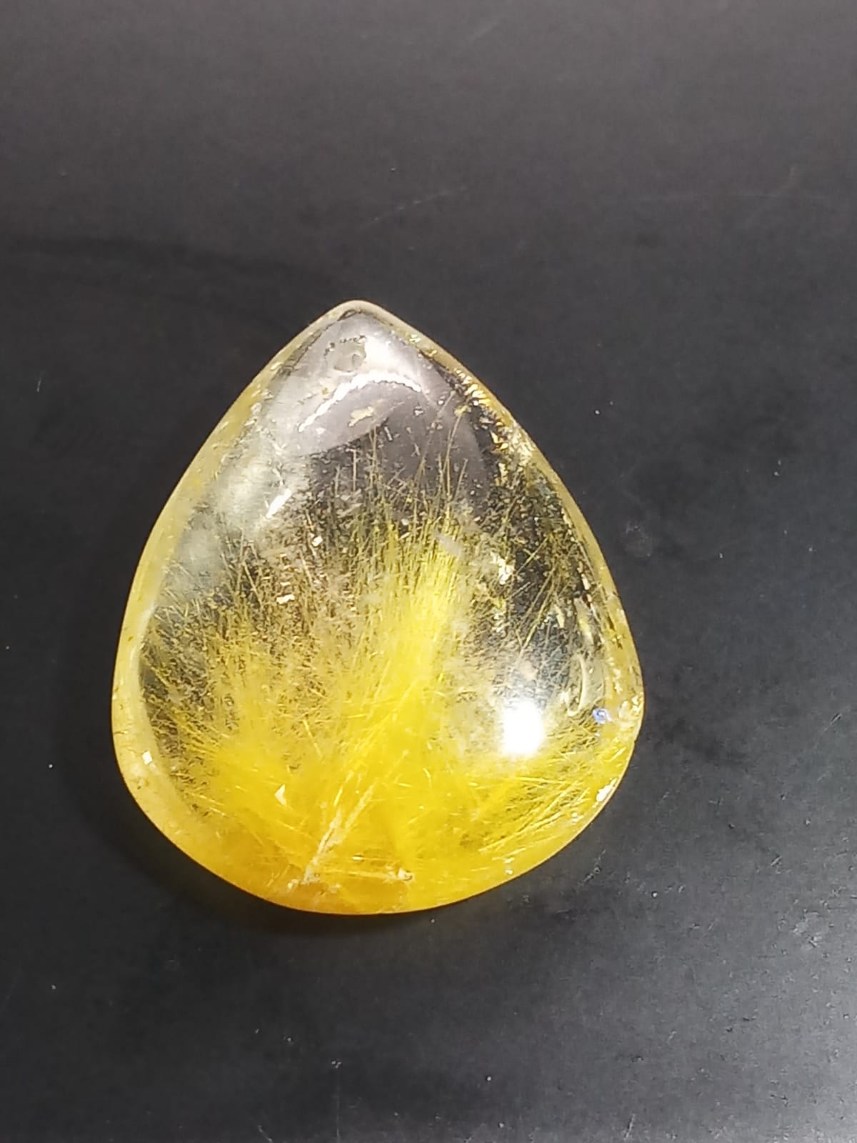 Natural Golden Rutilated Quartz: Radiant Elegance 19.5cts RQT24 (24)