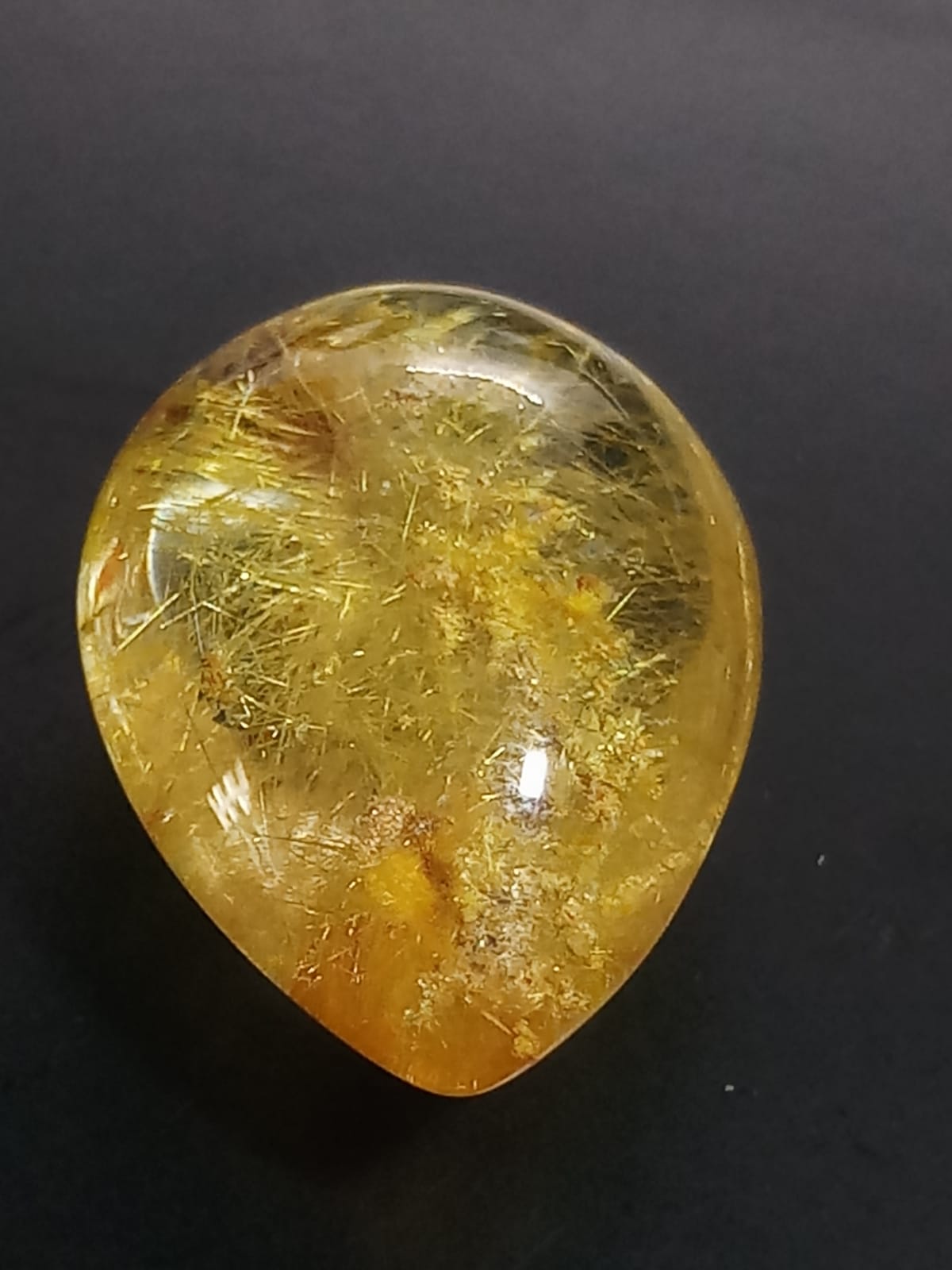 Natural Golden Rutilated Quartz: Lustrous Threads 23.9cts- RQT04 (24)