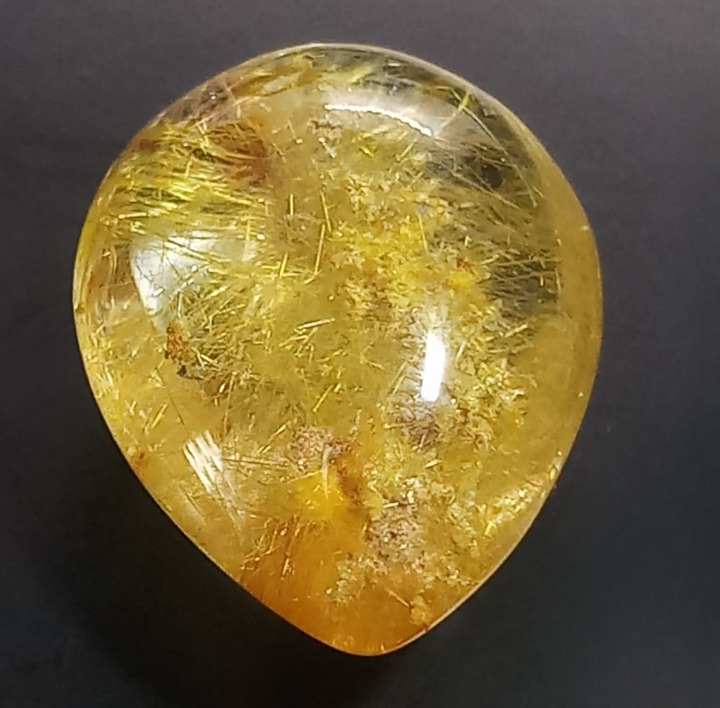 Natural Golden Rutilated Quartz: Lustrous Threads 23.9cts- RQT04 (24)