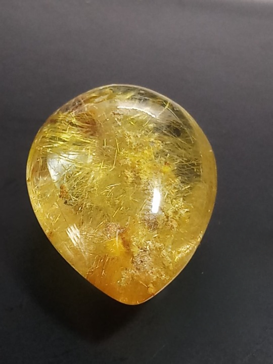 Natural Golden Rutilated Quartz: Lustrous Threads 23.9cts- RQT04 (24)