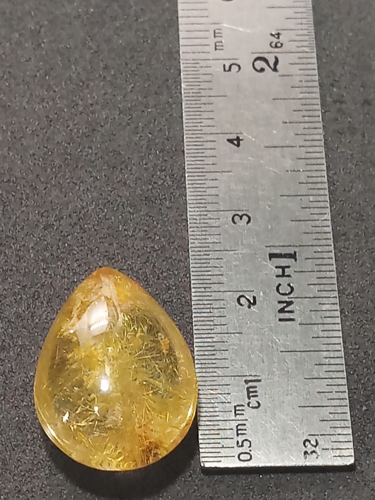 Natural Golden Rutilated Quartz: Lustrous Threads 23.9cts- RQT04 (24)