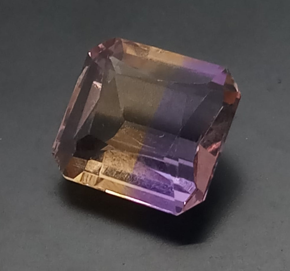 Natural Certified Ametrine: Harmonic Hueflow 5.96cts- AMET33 (24)