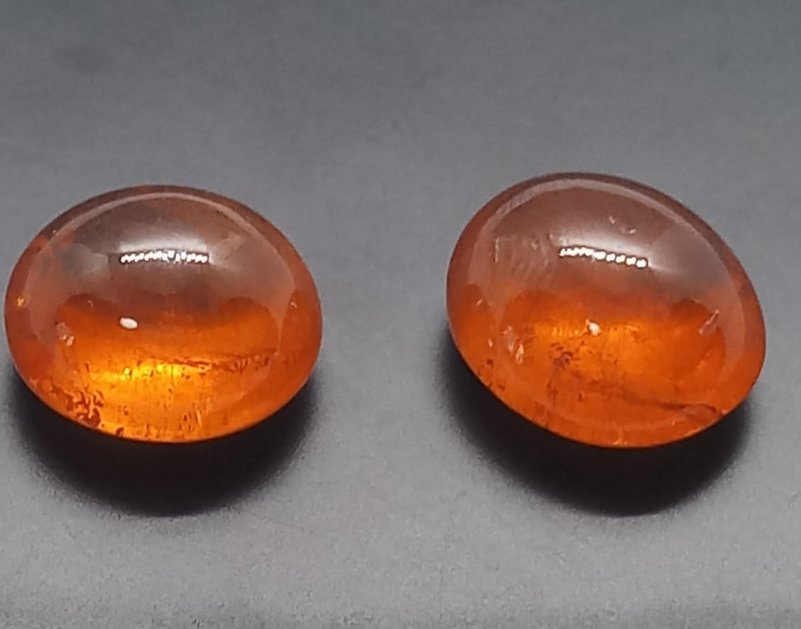 Natural Pair Spessartite Garnet: Twin Mandarin Fanta Radiance 30.11cts- SG01 (24)