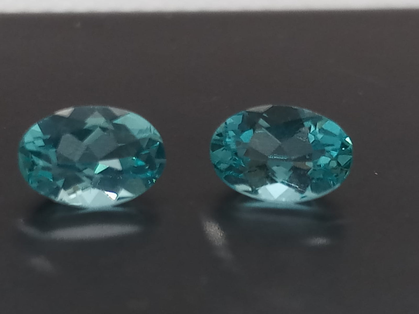 Natural Apatite Pair: Aqua Whispers 1.65cts- AP18 (24)