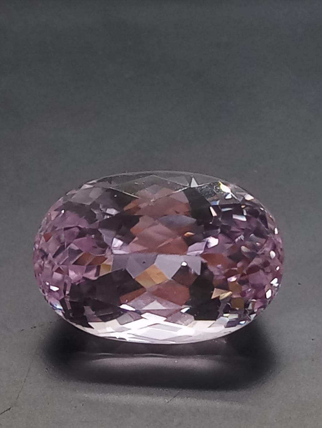 Natural Kunzite: Graceful Glamour 14.6cts- KZ10 (24)