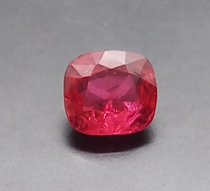 Natural Certified Spinel: Ruby Essence 1.18cts- SP01 (24)