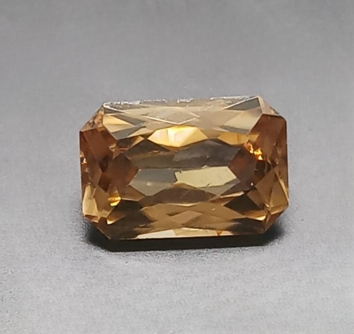 Natural Yellow Zircon: Golden Dawn 1.78cts- B30ZIR102 (24)