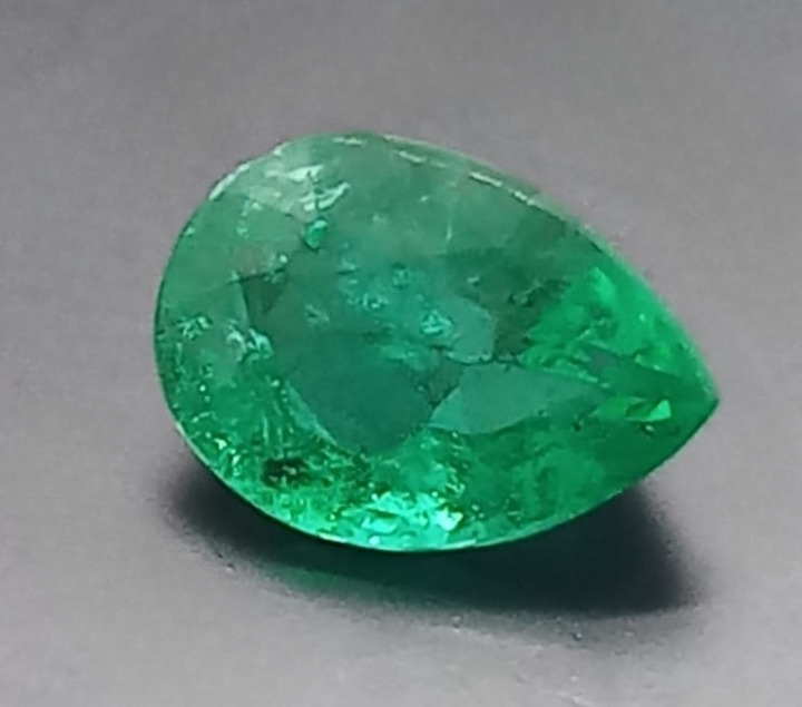 Natural Emerald: Enchanted Dewdrop 1.95cts  EME04 (24)