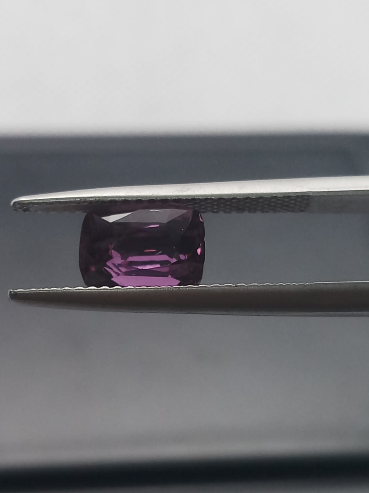 Natural Certified Sapphire: Plum Majesty 2.35cts- SA06 (24)