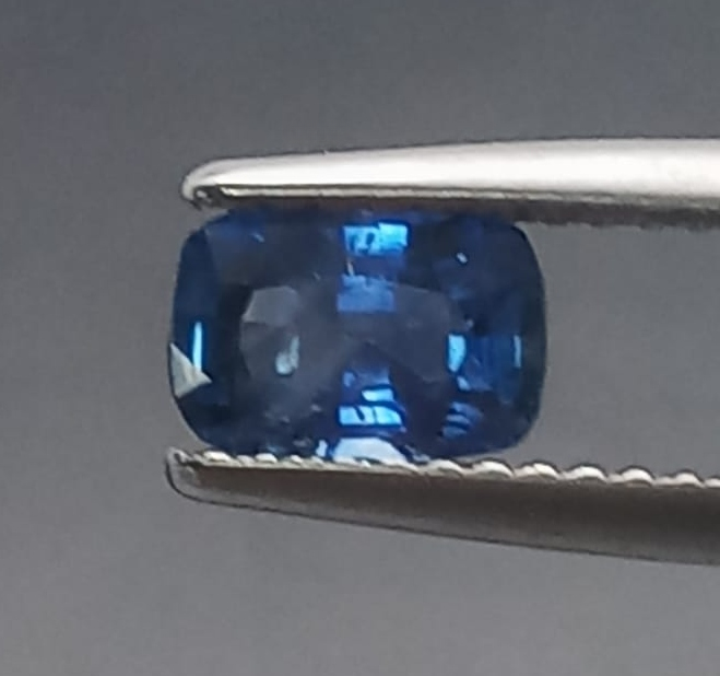 Natural Certified Sapphire: Blue Horizon 0.92cts- SA12 (24)