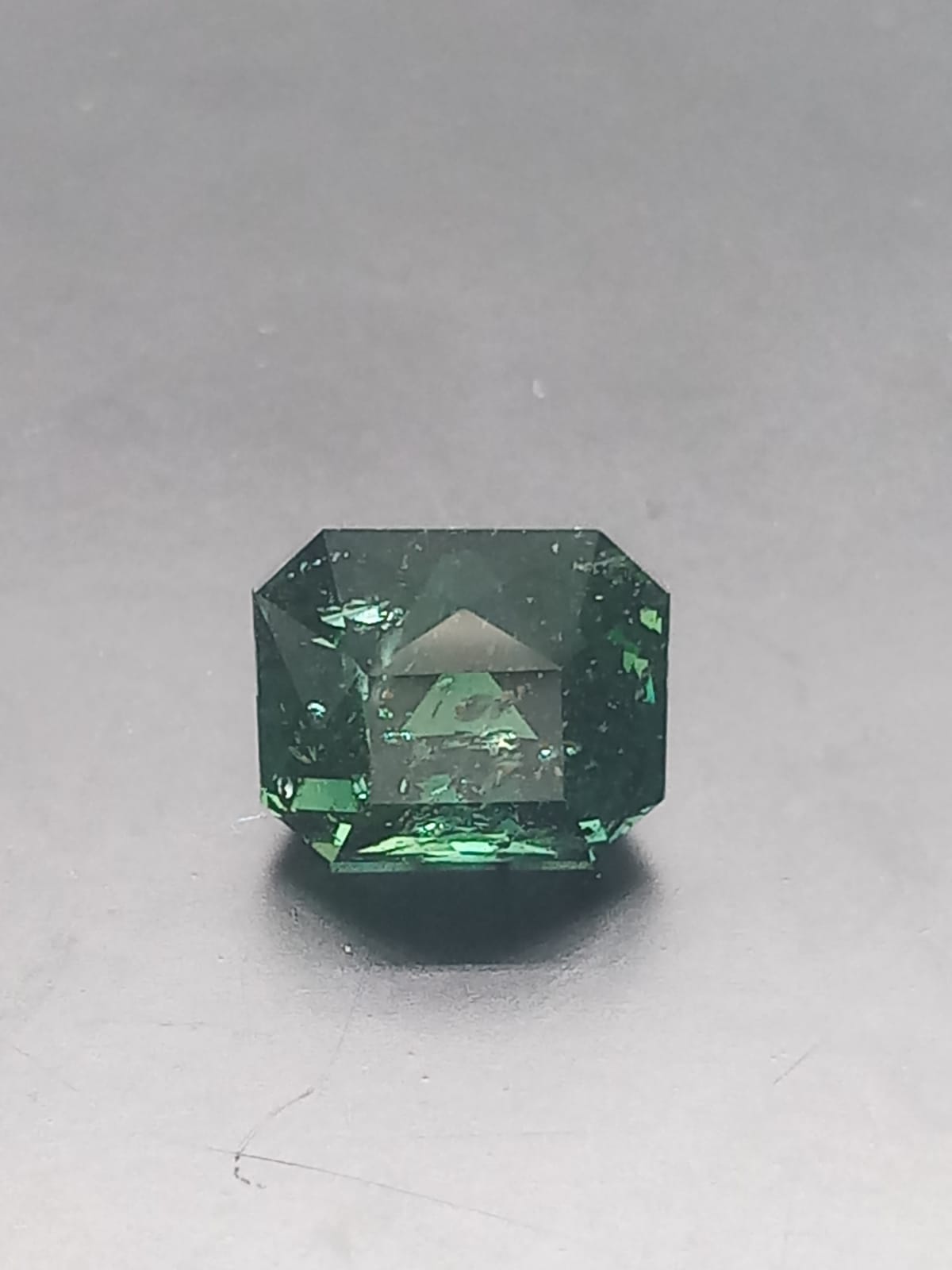 Natural Green Sapphire: Verdant Glow 6.40cts- SA04 (24)