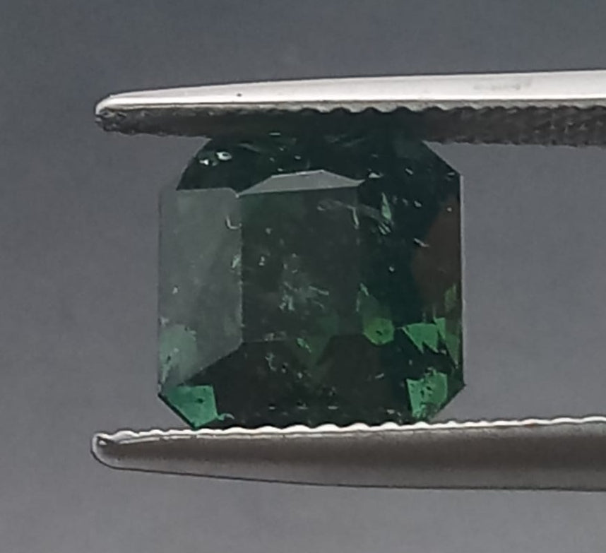 Natural Green Sapphire: Verdant Glow 6.40cts- SA04 (24)