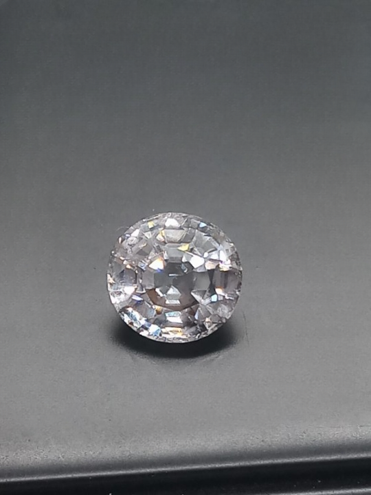 Natural Certified Colorless Zircon: Pure Radiance 4.39cts- ZR18 (24)