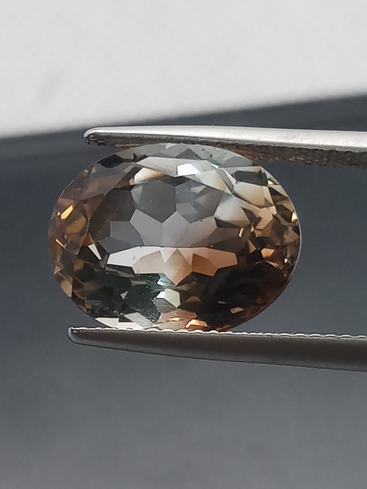 Natural Swiss Lab Certified Oval Shaped Bi-Color Topaz 9.54cts- BCQ100C5