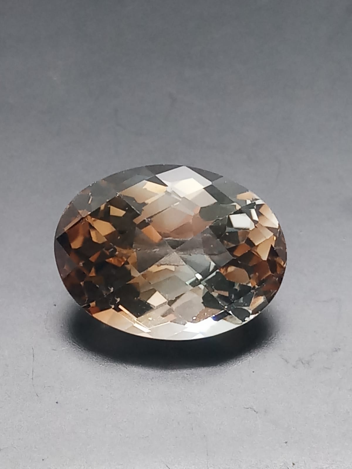 Natural Swiss Lab Certified Oval Shaped Bi-Color Topaz 12.54cts- BCQ102C7 (24)