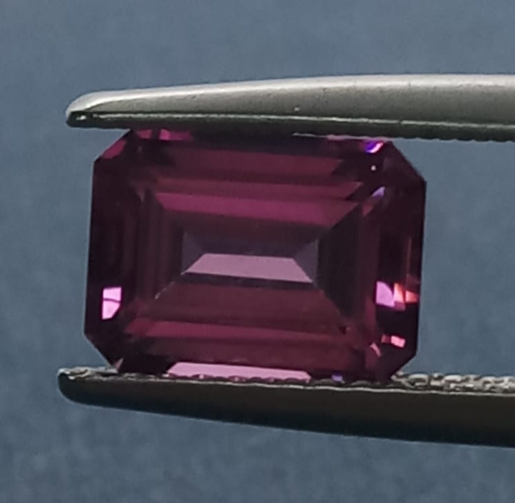 Natural Swiss Certified Garnet: Exquisite Pink 2.03cts- GA02D (24)